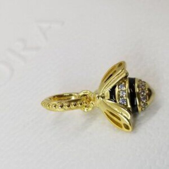 PANDORA Shine Queen Bee Pendant Charm - Picture 2 of 7